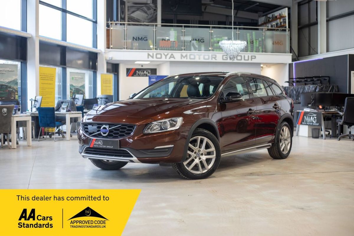 2017 VOLVO V60 CROSS COUNTRY