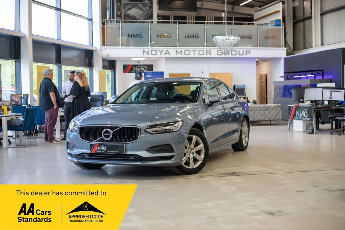 2018 VOLVO S90