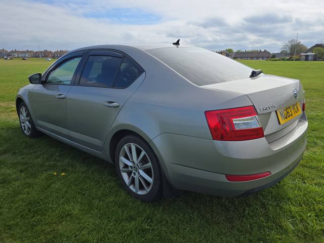 2013 NISSAN Octavia Elegance TSI