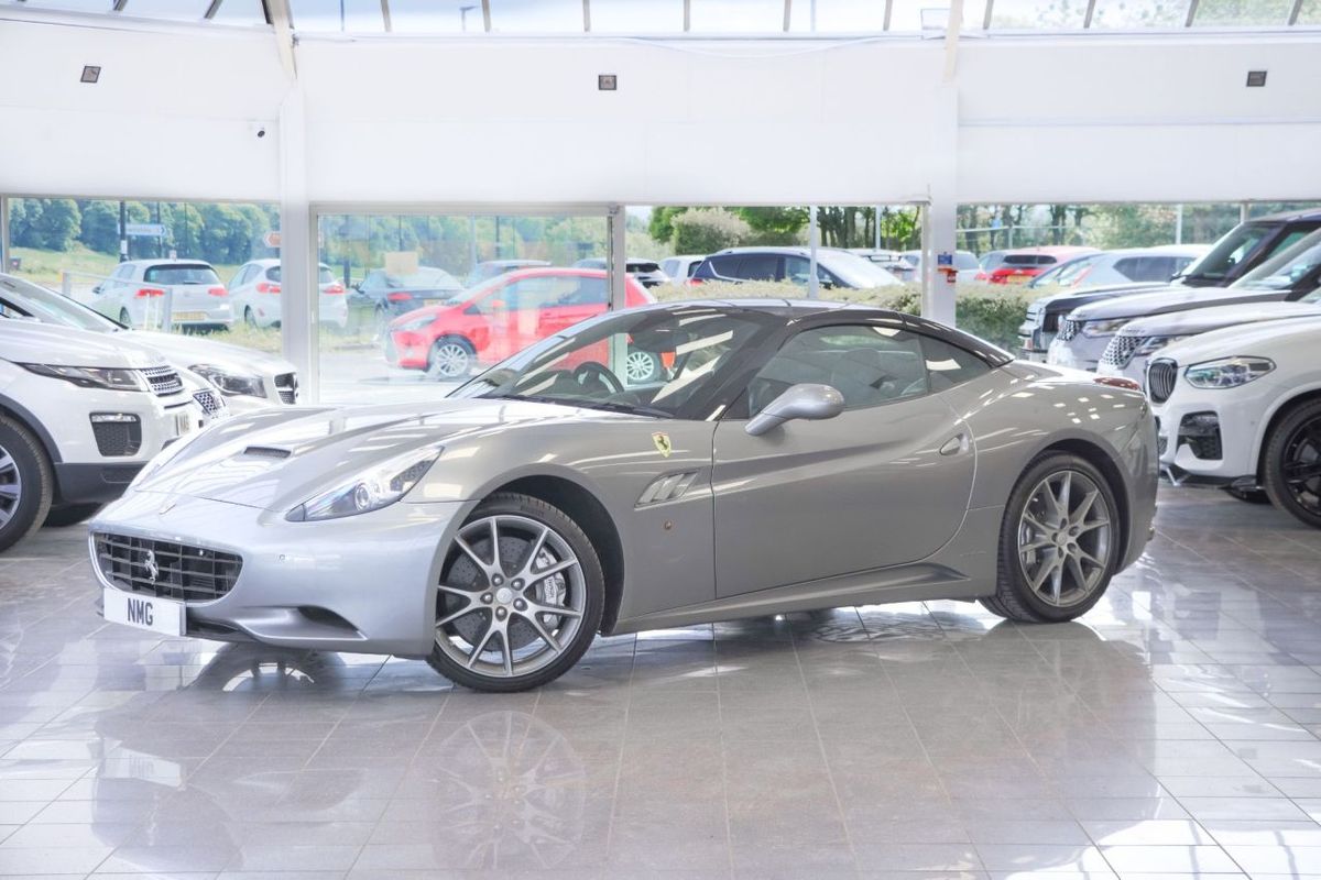 2011 FERRARI CALIFORNIA